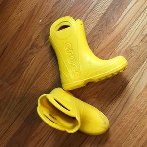 Kids rain boots